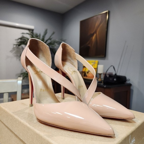 New Christian Louboutin Astrid Pump in Nude Patent Leather Size 39 100mm - Picture 9 of 12